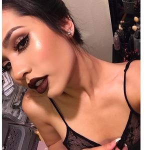 Meet your Posher, Zohra